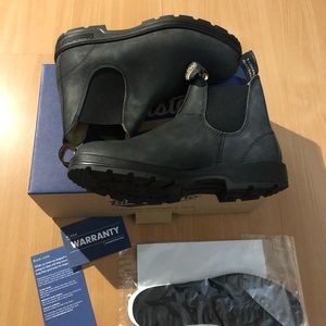 Blundstone 587 Chelsea Boots Rustic black